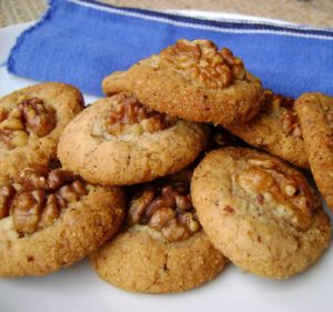 biscuits avec la farine de sarrasin et aux noix