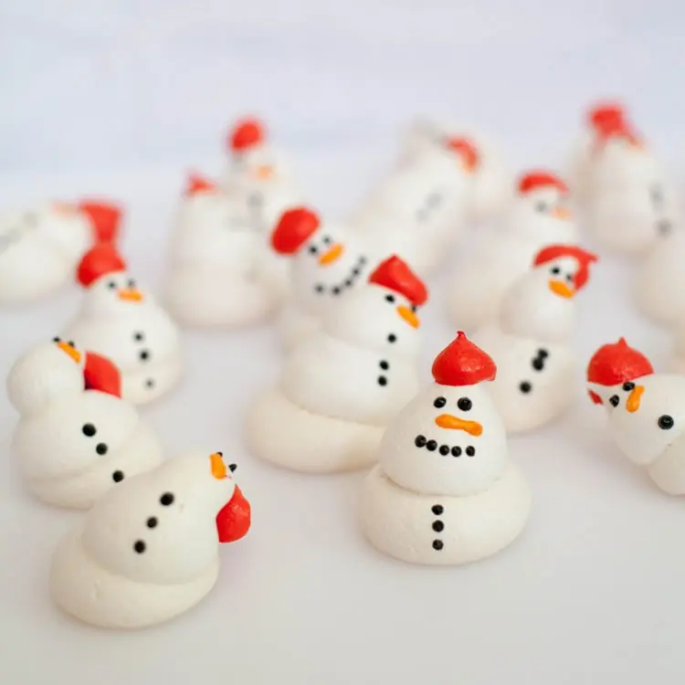 Bonhommes de neige en meringue au thermomix 2