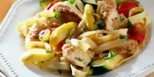 tagliatelles au poulet et aux legumes