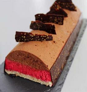 Bûche de noel aux framboises et litchis