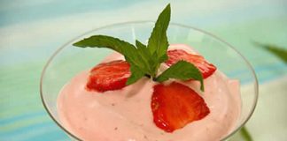 mousse de fraises et menthe avec thermomix