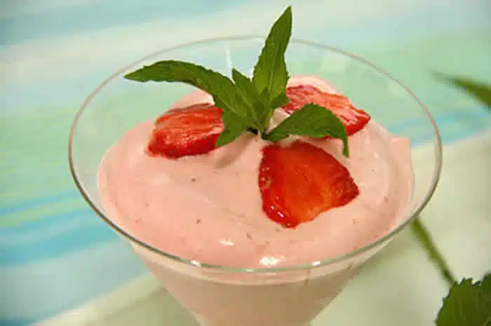mousse de fraises et menthe avec thermomix