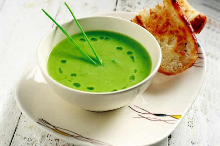 Soupe aux haricots verts et petits pois