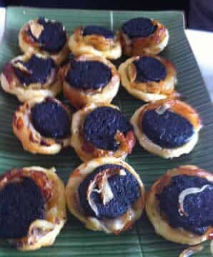 Tartelette au pomme oignon et boudin noir