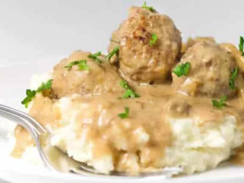 Boulettes de Viande Sauce Roquefort au Cookeo