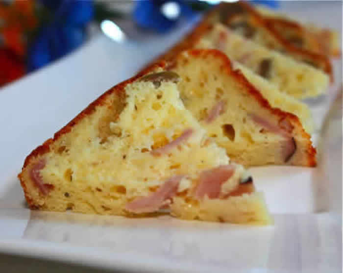 brioche aux lardons fromage