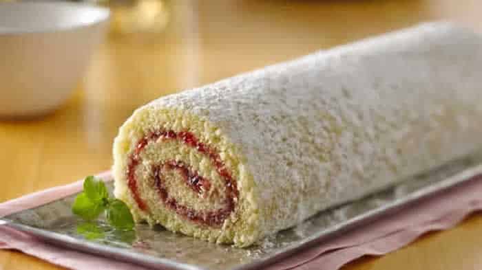 gateau roule confiture de fraise
