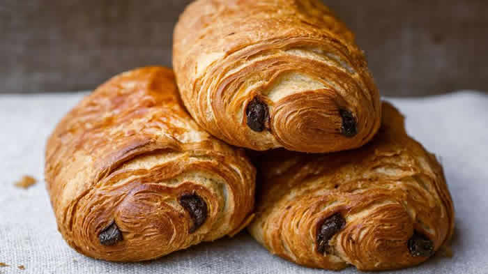 pains au chocolat - le délice de votre petit déjeuner de demain.