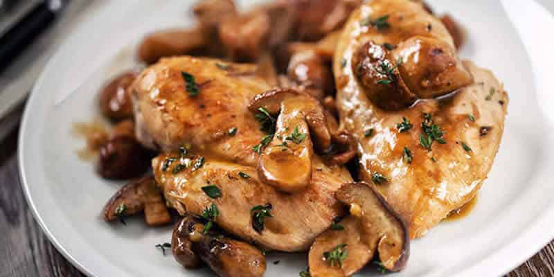 Poulet aux champignons de Paris