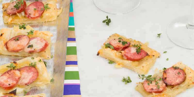 Tartelette d'oignon et saucisse caramélisée