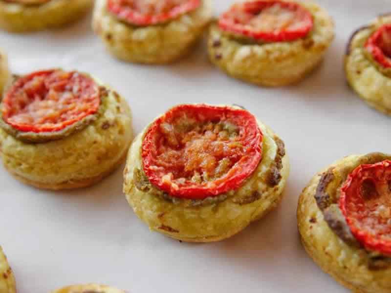 Tartelettes aux tomates