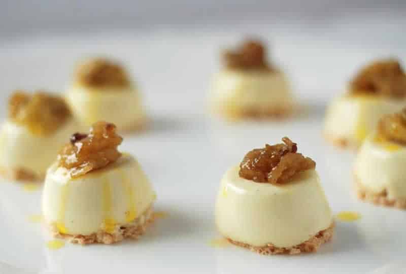 macarons à la noix de coco et panna cotta à la vanille