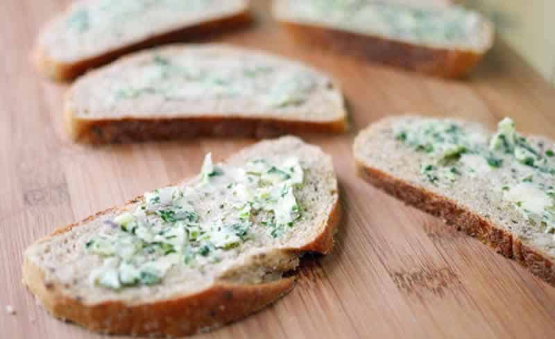 Beurre à l'ail et persil au thermomix