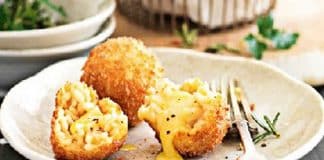 Boulettes de riz farcies avec la mozzarella