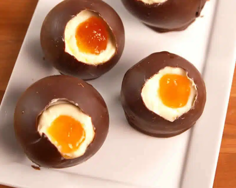 Oeufs de chocolat au fromage