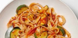 Pâtes courgettes et sauce tomate cookeo