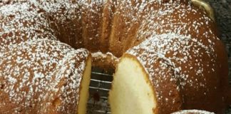 Gâteau au fromage et la crème