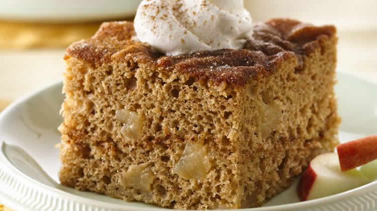 Gâteau à la cannelle et pommes