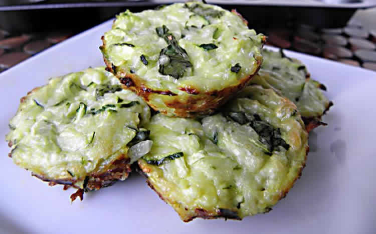 Muffins aux courgettes et fromage