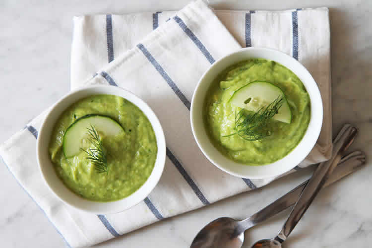 Soupe au concombre et avocat au thermomix