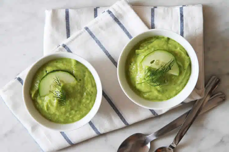 Soupe au concombre et avocat au thermomix