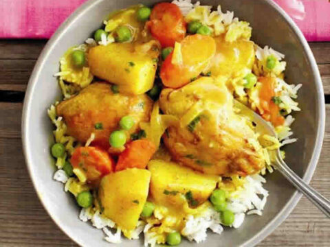 Blancs de poulet aux pomme de terre et sauce curry cookeo