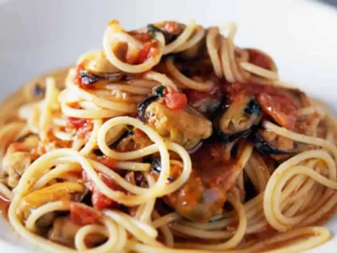 Moules et spaghetti sauce tomate cookeo