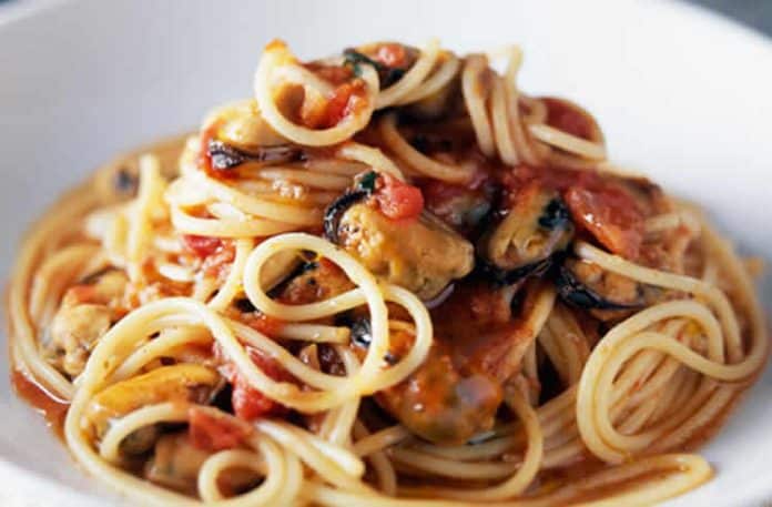 Moules et spaghetti sauce tomate cookeo