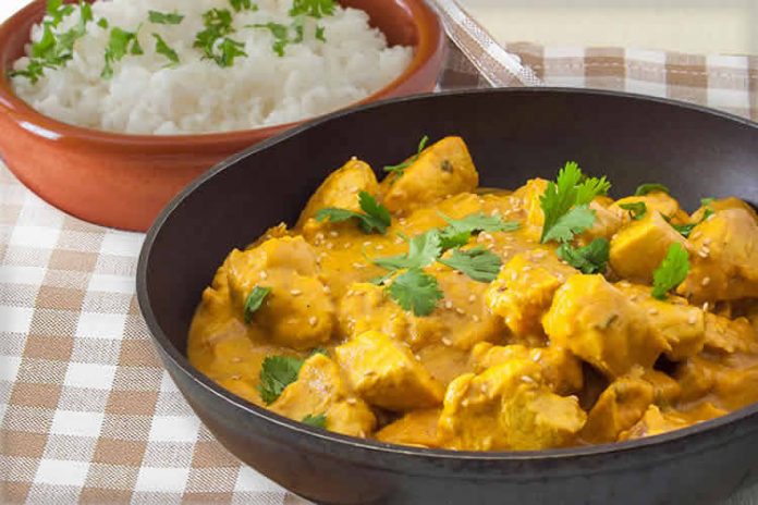 Poulet au curry et lait de coco cookeo