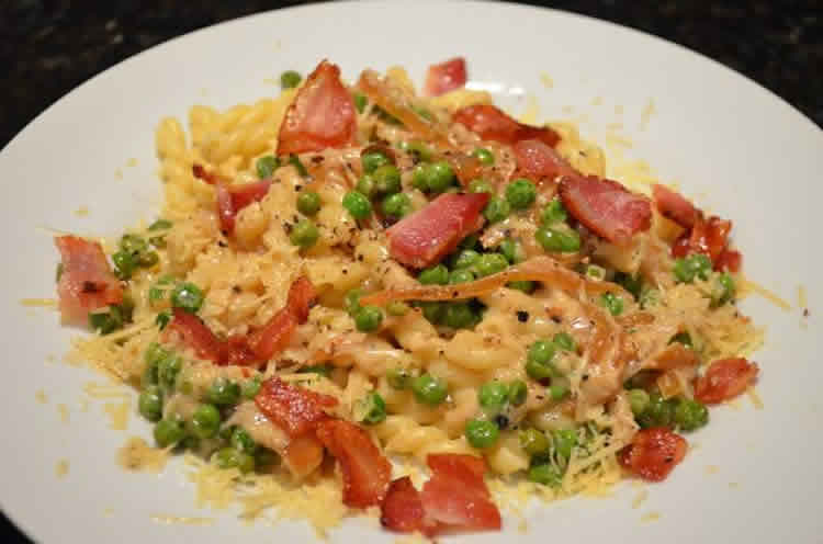 Pâtes au bacon petits pois et parmesan cookeo