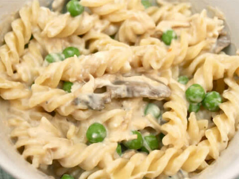 aiguillette de poulet au pâtes et petits pois cookeo