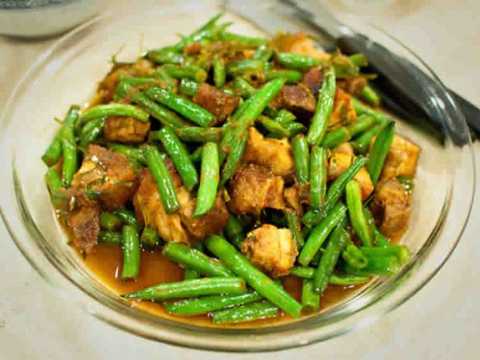 porc et haricots verts a la tomate au cookeo