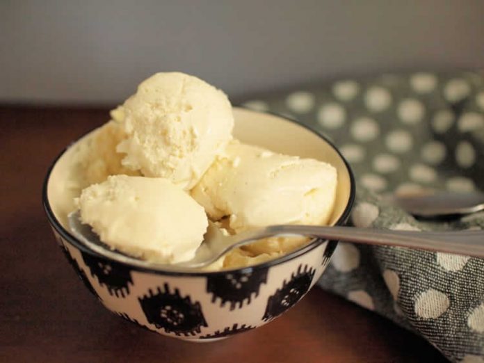 Creme glacee au vanille et mascarpone avec thermomix