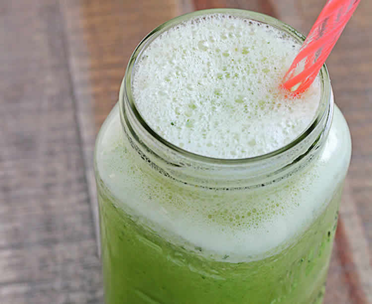 Jus de courgette géant vert avec thermomix