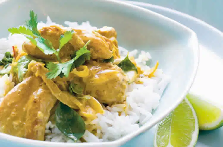 Poulet au lait de coco et curry