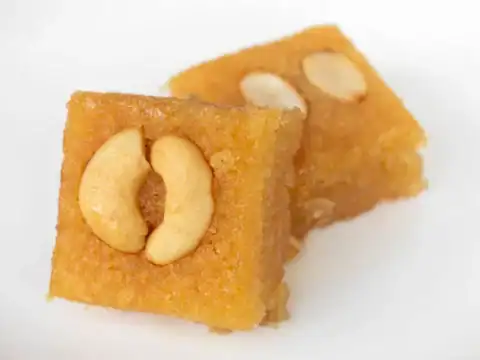 gâteau de semoule libanais - namoura