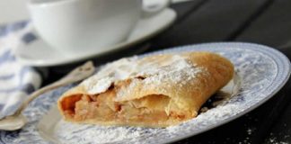 strudel aux pommes - Apfelstrudel