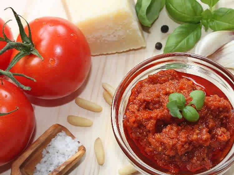 Pesto rosso - Pesto rouge avec thermomix - recette thermomix.