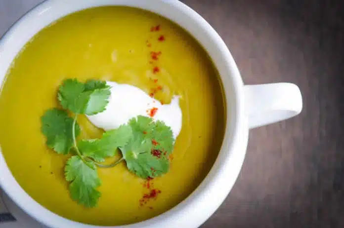 Soupe petit pois curry au thermomix