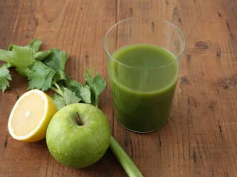 jus minceur detox de pommes avec thermomix
