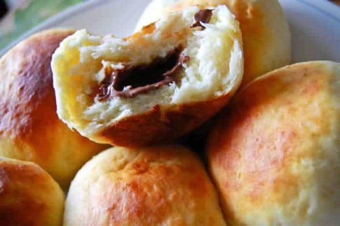Mini brioche fourrée au chocolat au thermomix