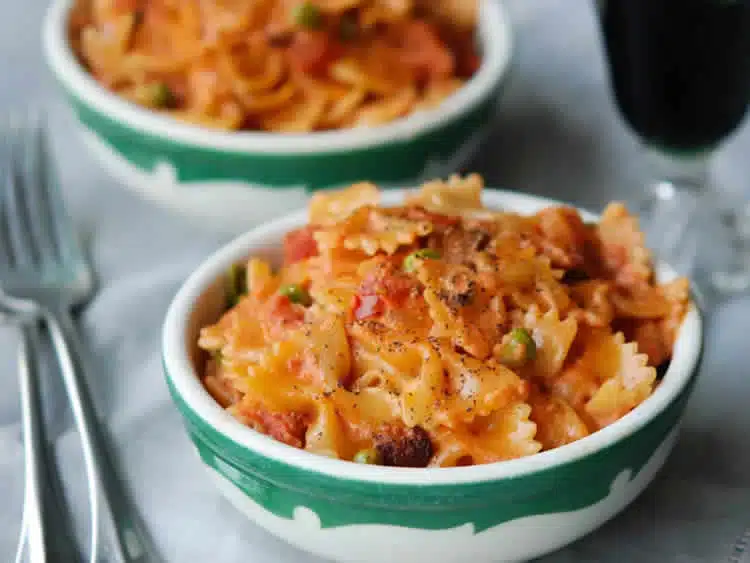 Farfalle et viande hachée au cookeo