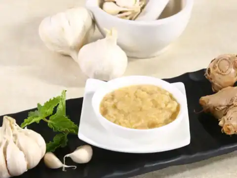 pâte ail et gingembre au Thermomix