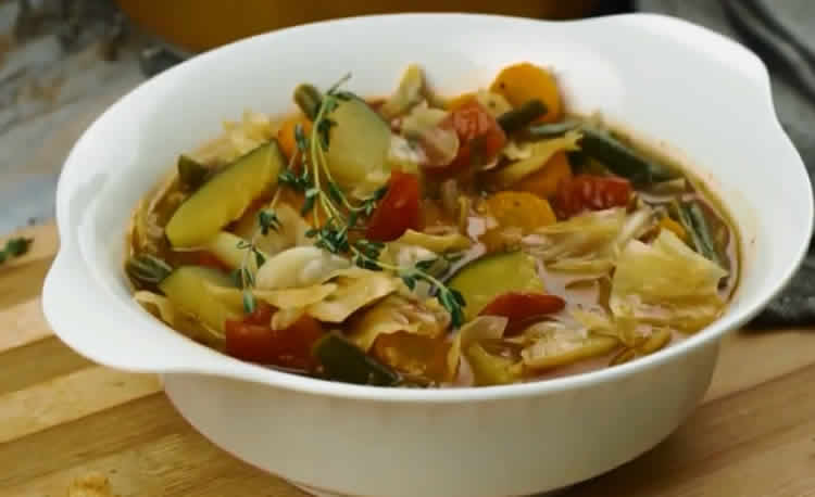 Recette soupe au chou et légumes ww