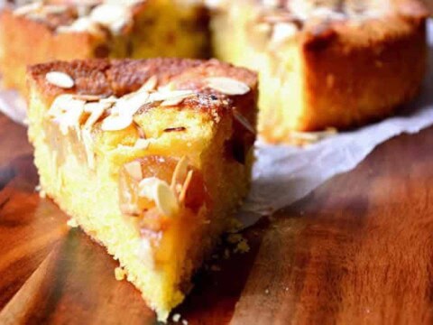 Cake moelleux aux poires et amandes au thermomix