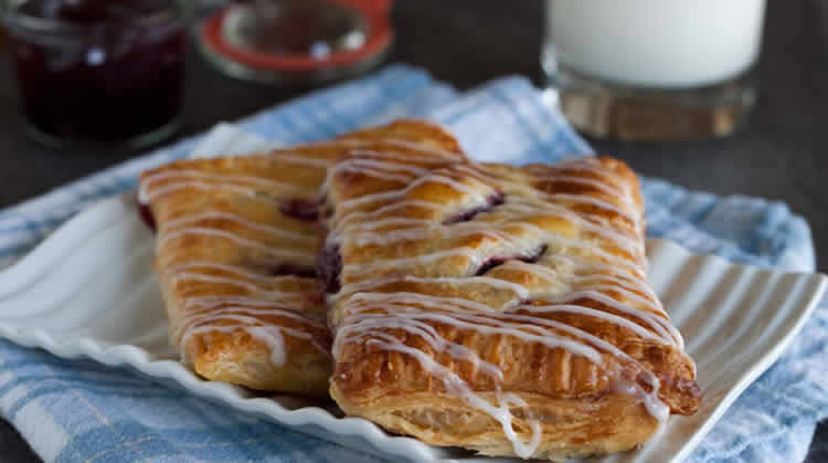 Chaussons feuilletés aux framboise