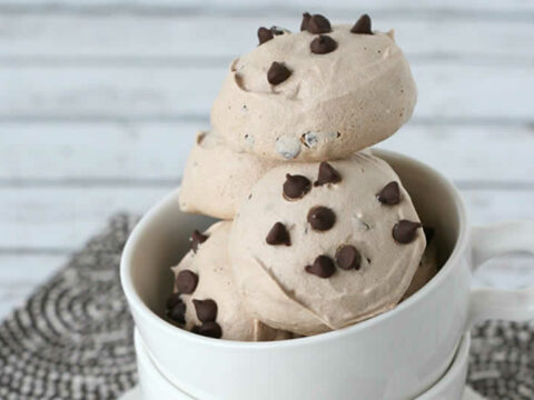 Meringues aux pépites de chocolat au thermomix