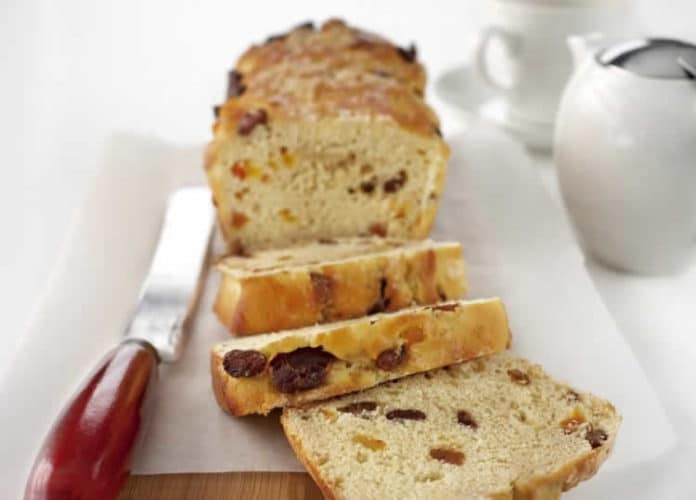 Pain brioche aux fruits secs