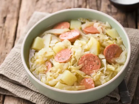 Saucisses aux Chou et pomme de terre au cookeo