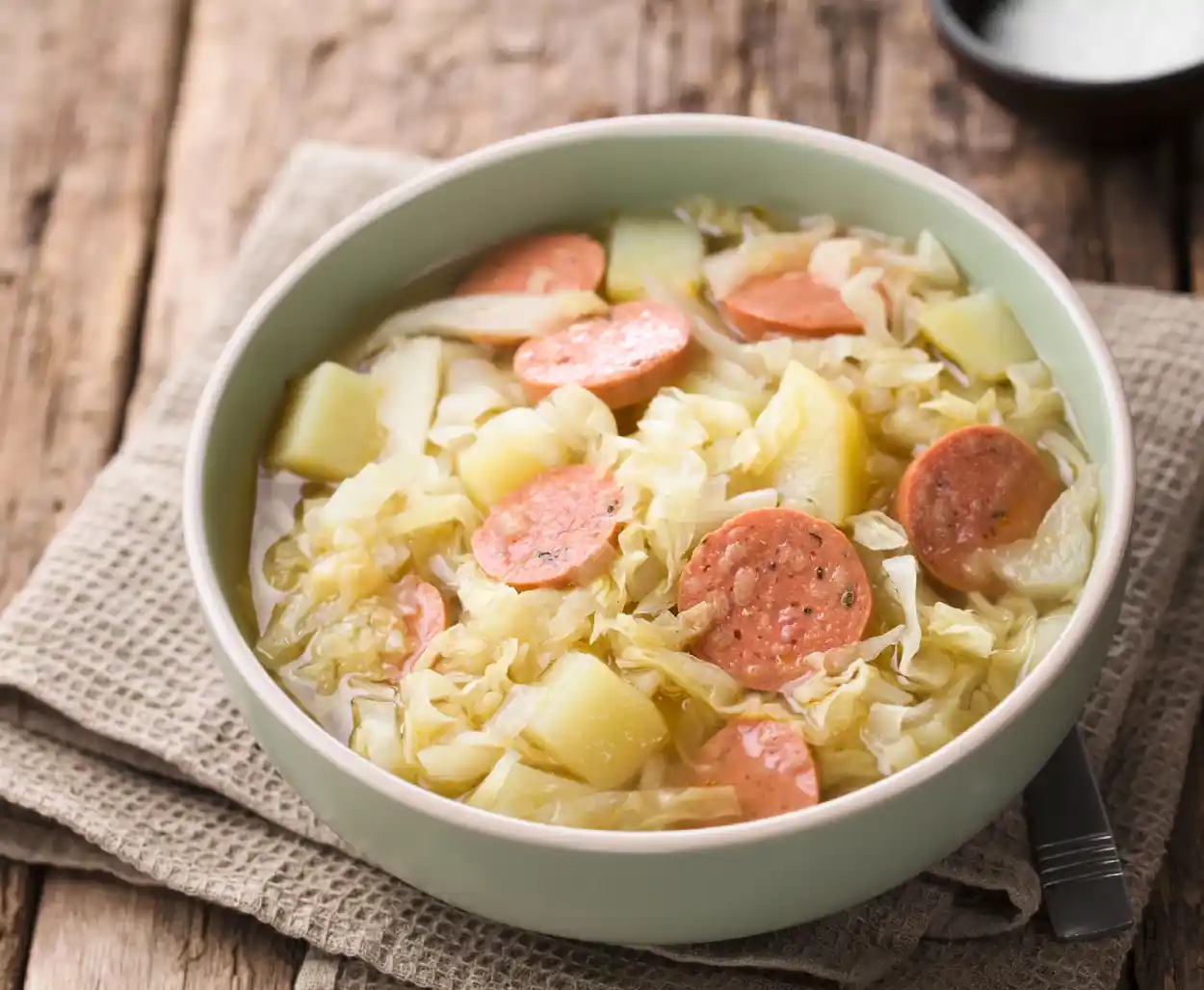 Saucisses aux Chou et pomme de terre au cookeo